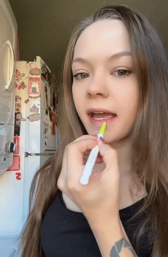 Half Magic - Invisible Extreme Plumping Lip Liner